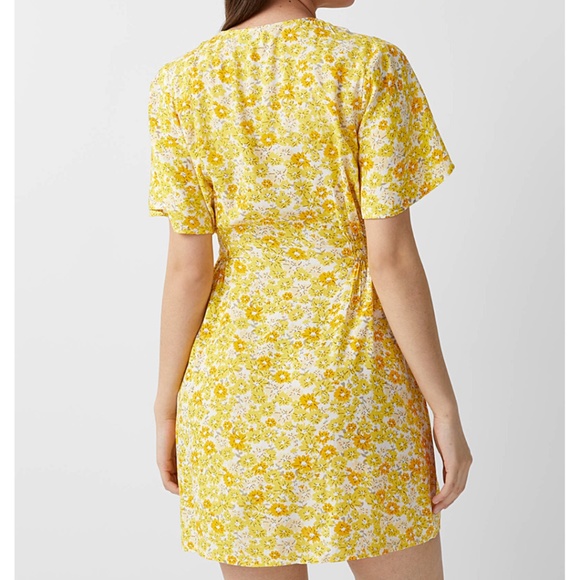 Yellow and dainty flowers buttons mini dress NWT - Picture 2 of 10